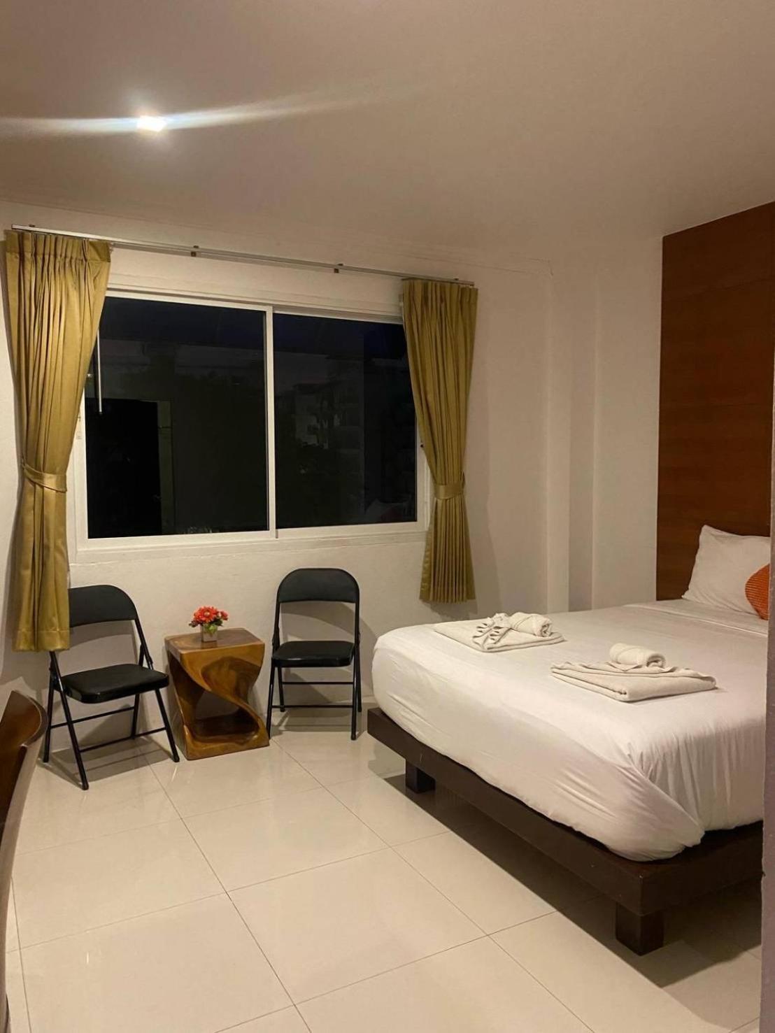 Sukcheewa Residence Phuket Patong Quarto foto