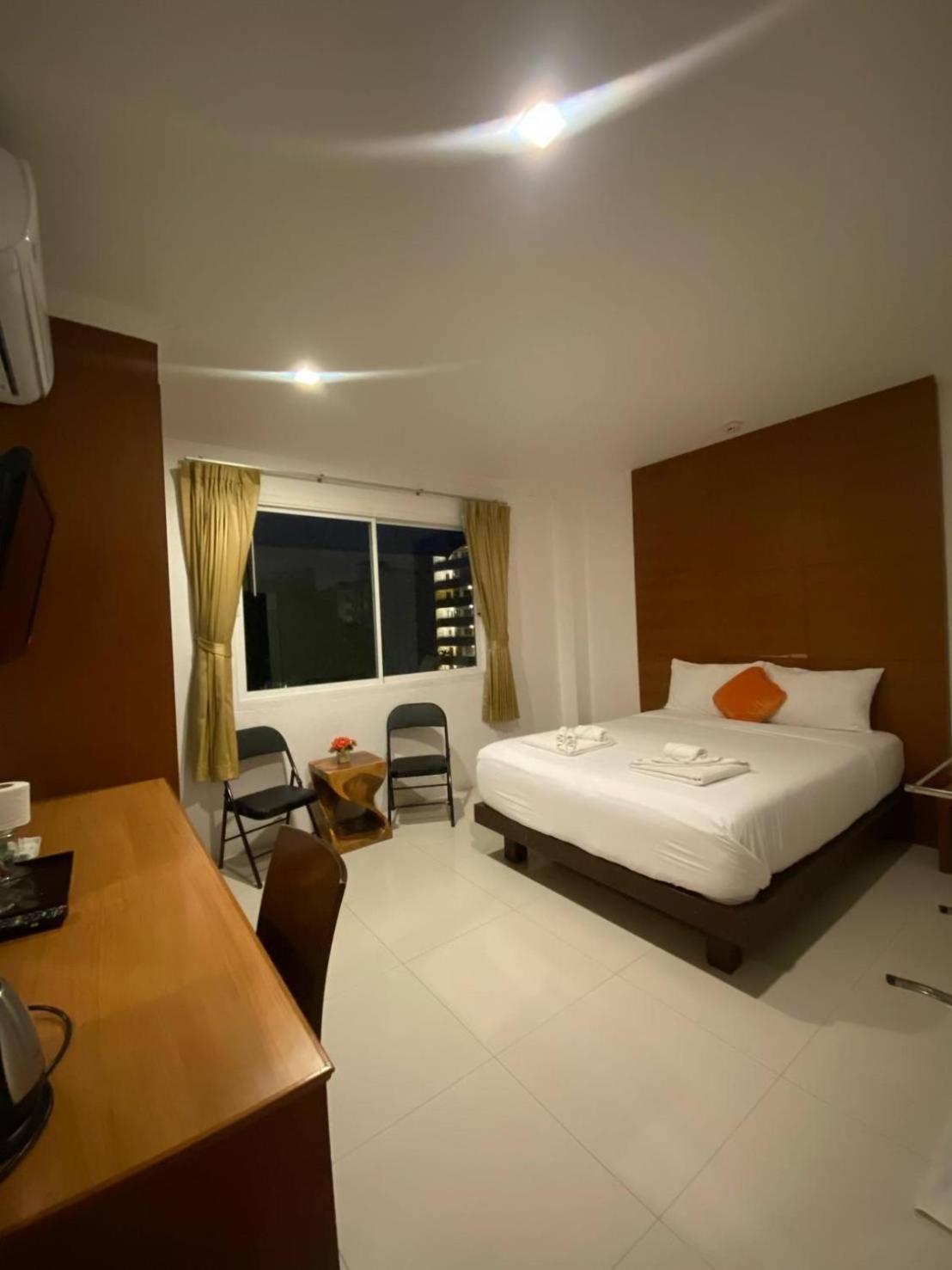 Sukcheewa Residence Phuket Patong Quarto foto